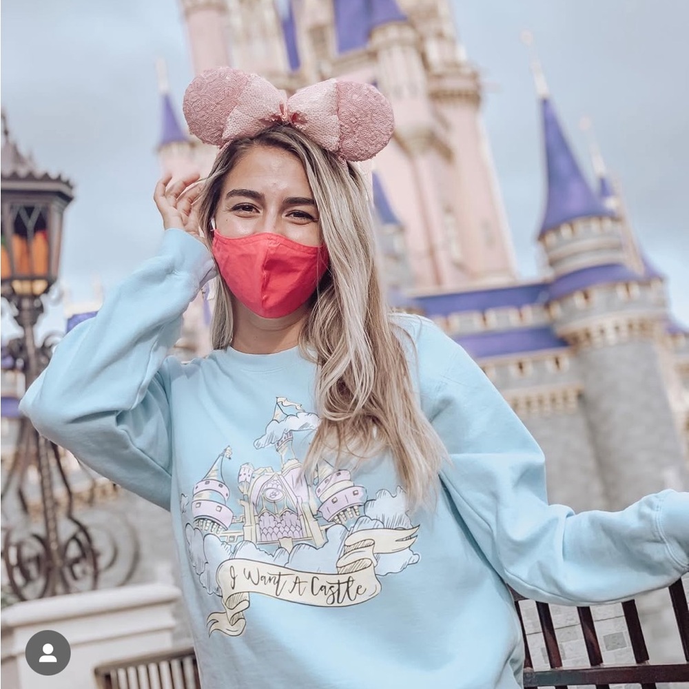 Disney inspired I want a castle baby blue small sweatshirt